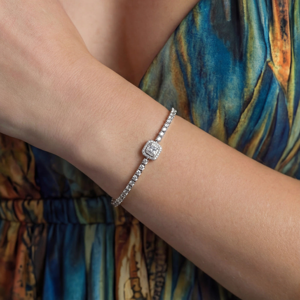 Luxe Center Tennis Bracelet by ViVi Sotto