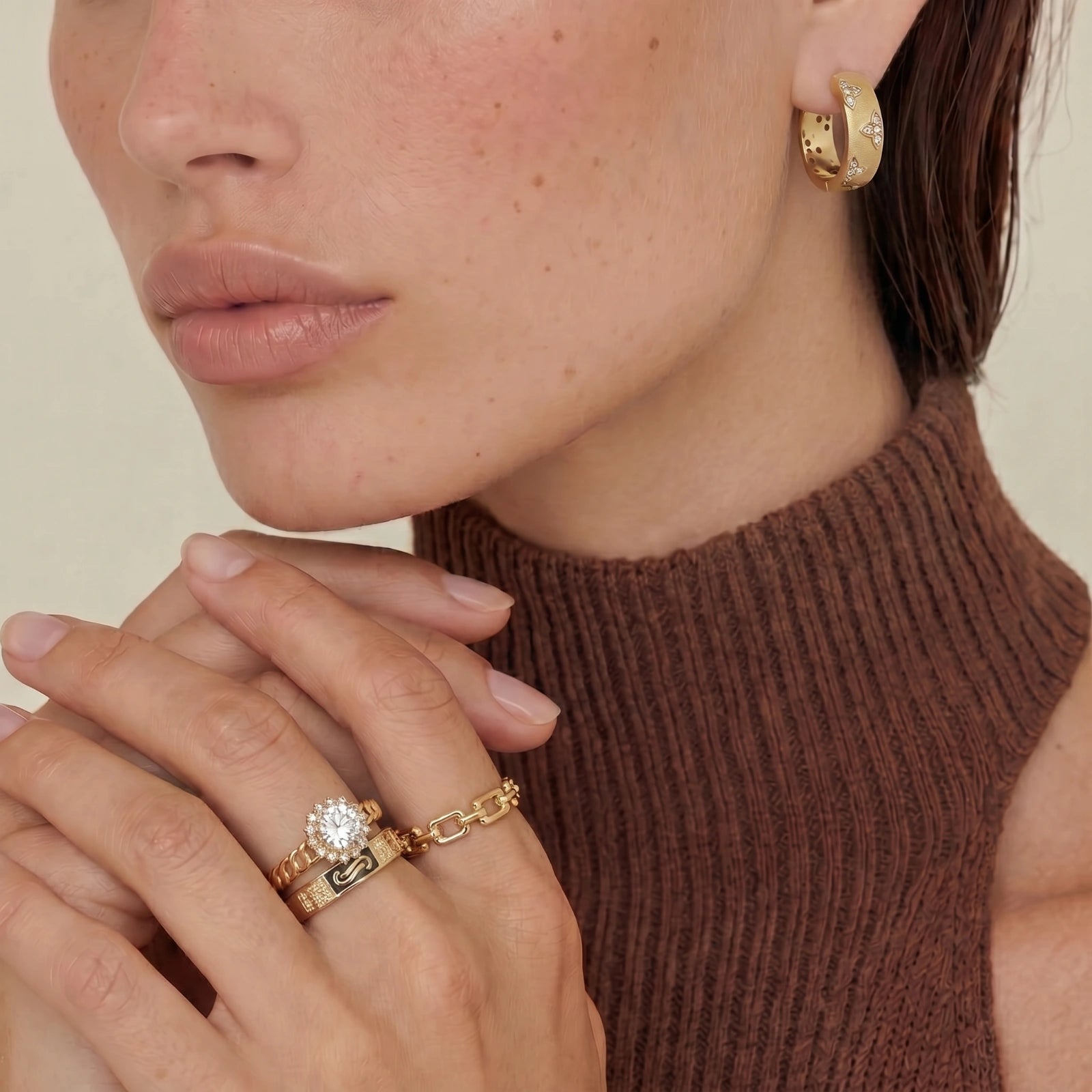 Golden Hour Chain Ring Set by ViVi Sotto